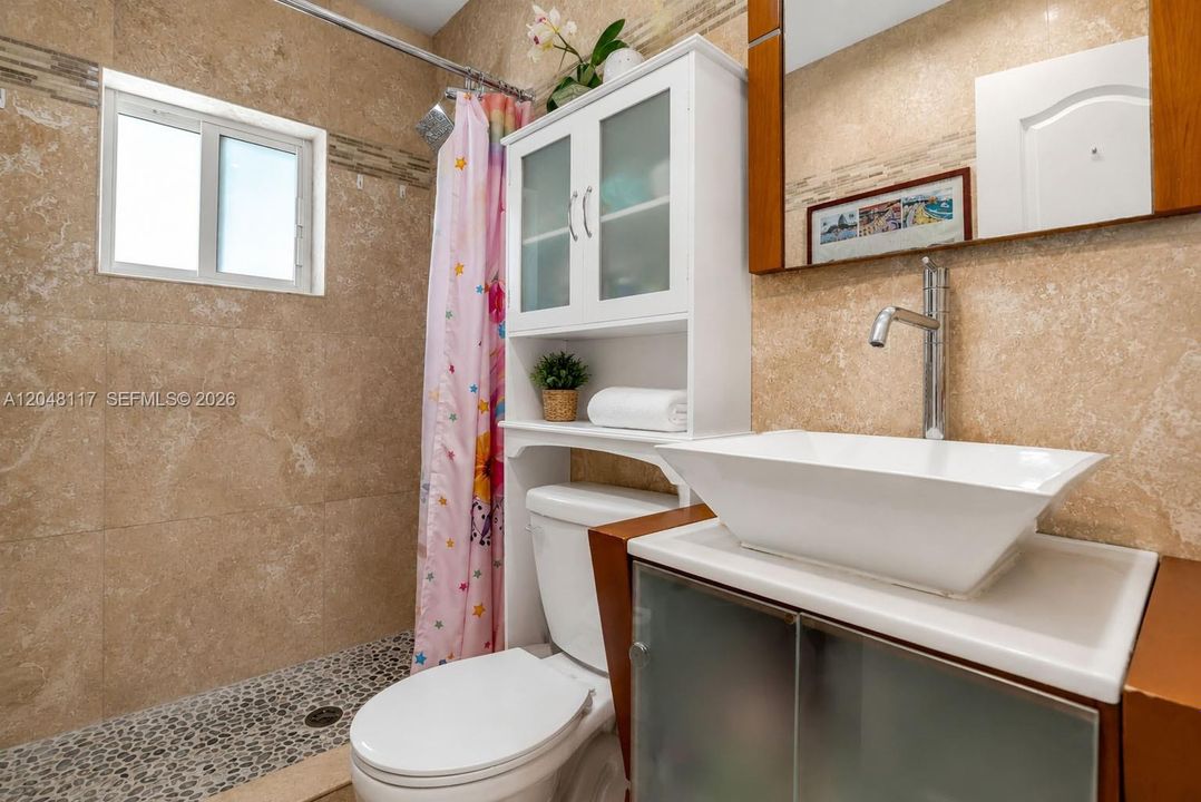 待售: $960,000 (4 贝兹, 3 浴室, 2280 平方英尺)
