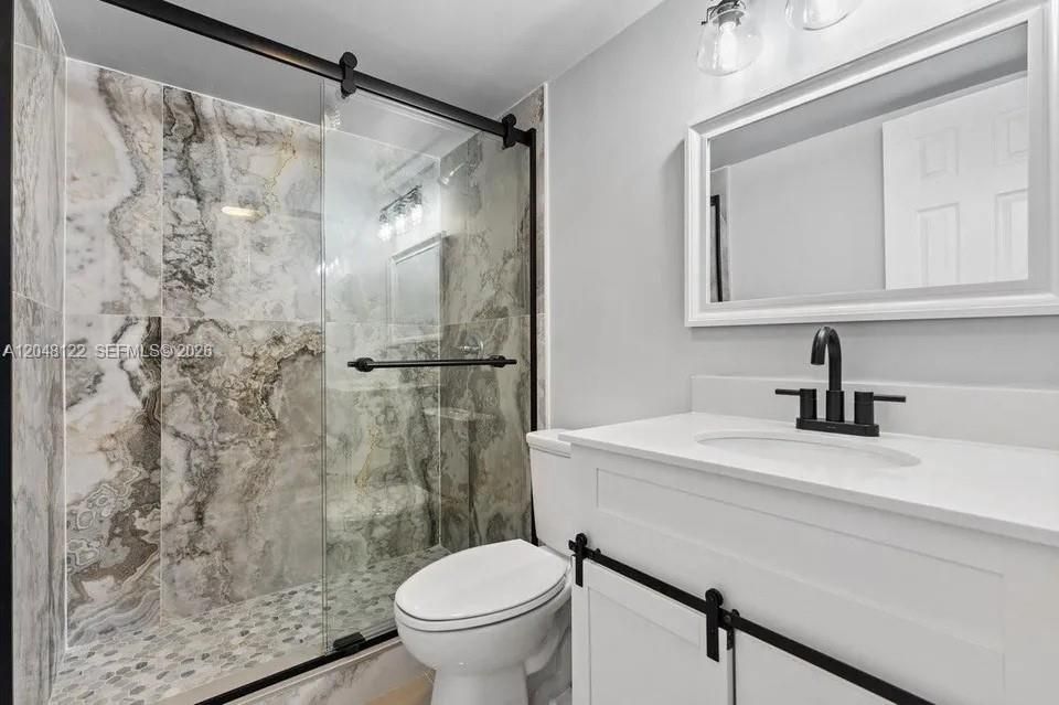 For Rent: $2,950 (3 beds, 3 baths, 1752 Square Feet)