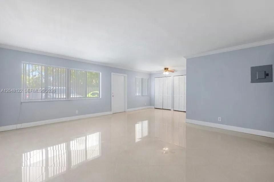 For Rent: $2,950 (3 beds, 3 baths, 1752 Square Feet)