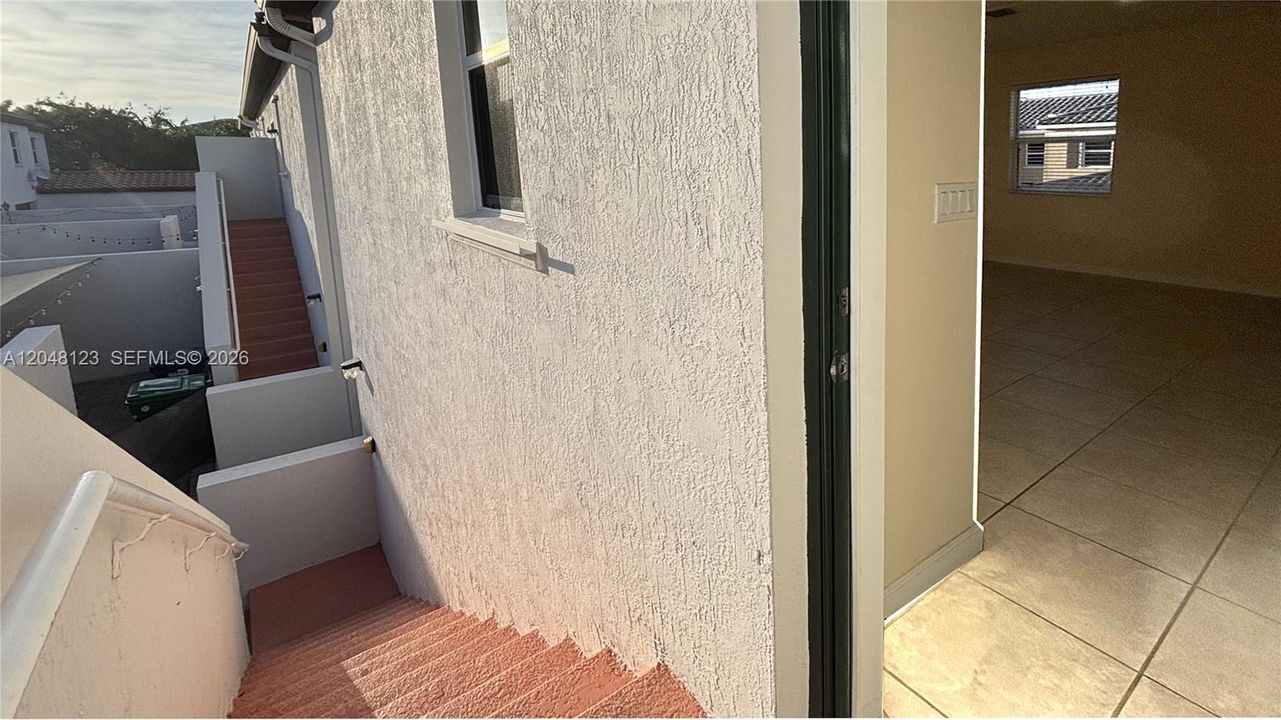 For Rent: $1,500 (0 beds, 1 baths, 2312 Square Feet)