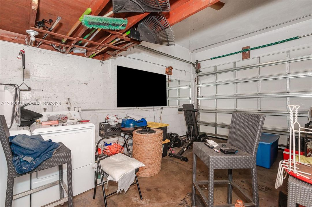 For Sale: $1,125,000 (3 beds, 2 baths, 1466 Square Feet)