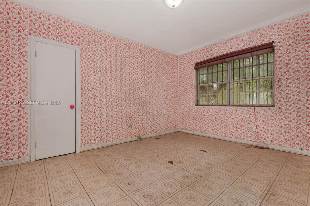 For Sale: $1,125,000 (3 beds, 2 baths, 1466 Square Feet)