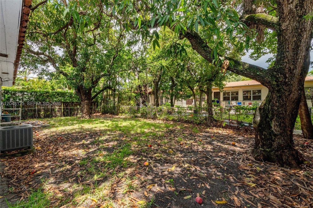 For Sale: $1,125,000 (3 beds, 2 baths, 1466 Square Feet)
