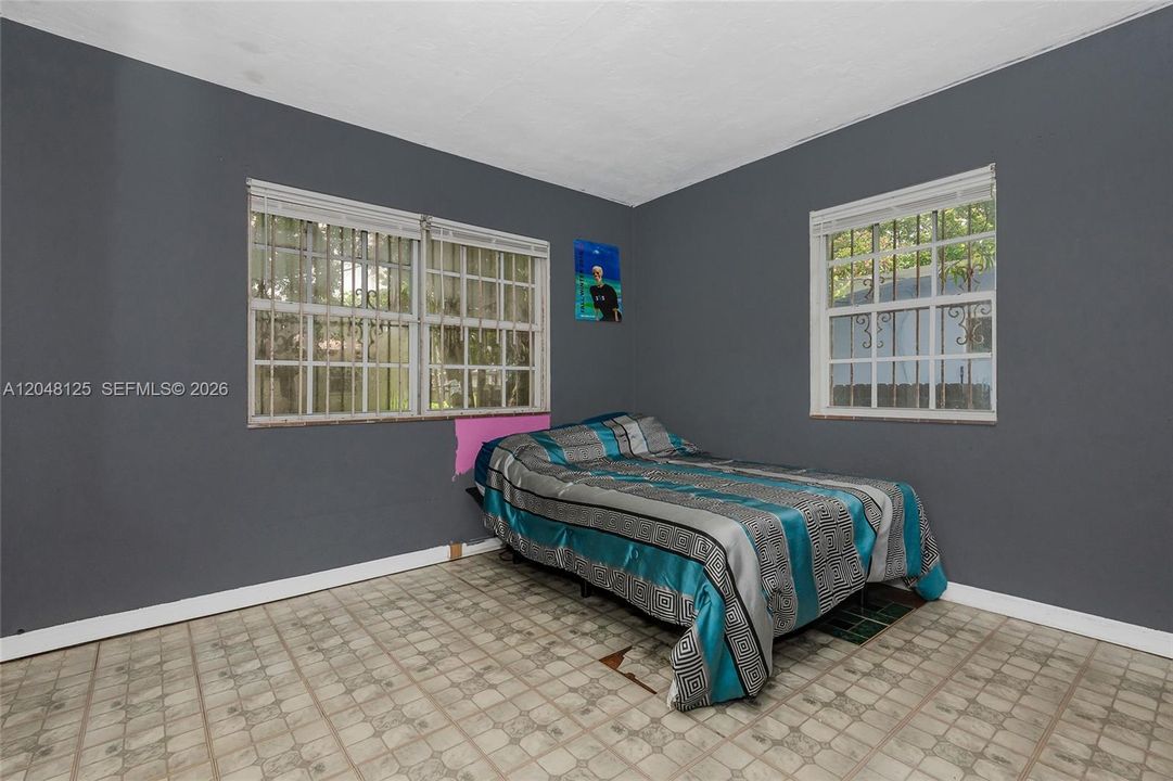 For Sale: $1,125,000 (3 beds, 2 baths, 1466 Square Feet)