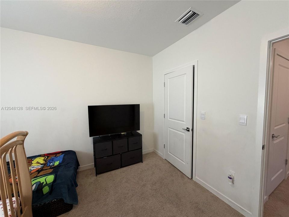 For Sale: $549,000 (4 beds, 3 baths, 2002 Square Feet)
