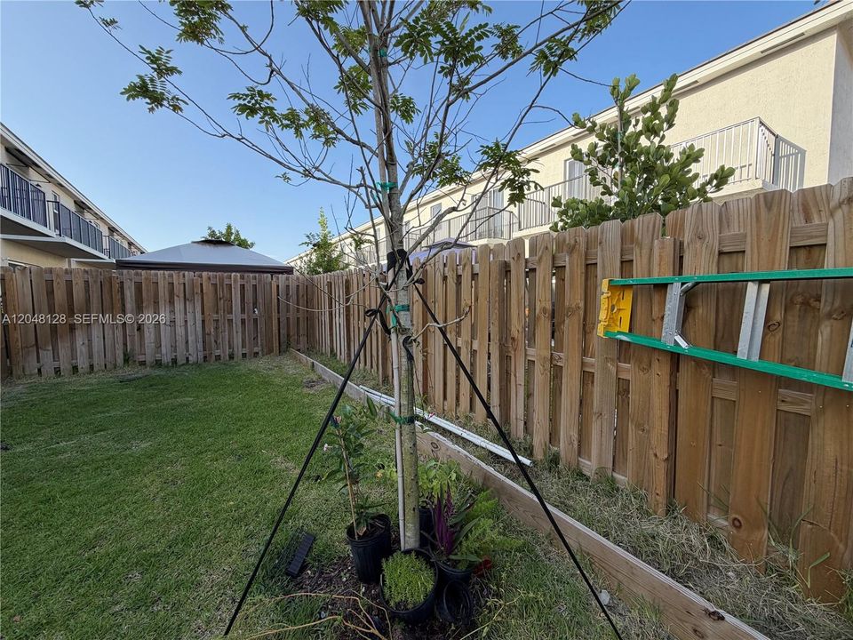 For Sale: $549,000 (4 beds, 3 baths, 2002 Square Feet)