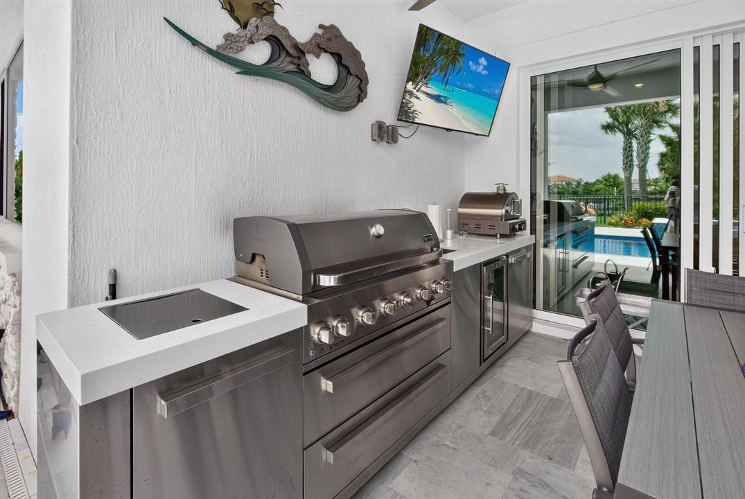 Outdoor Kitchen