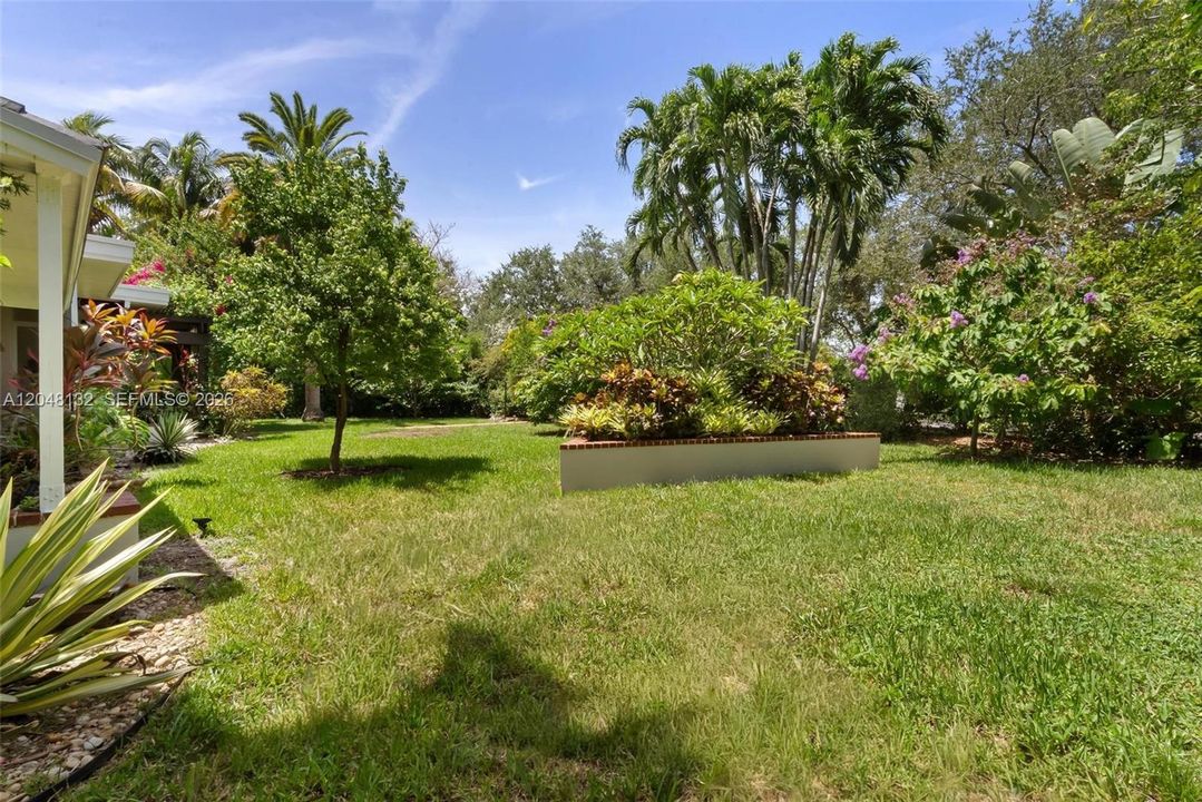 En Venta: $1,450,000 (3 camas, 3 baños, 2354 Pies cuadrados)