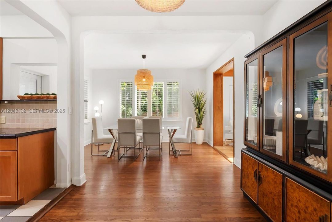 En Venta: $1,450,000 (3 camas, 3 baños, 2354 Pies cuadrados)