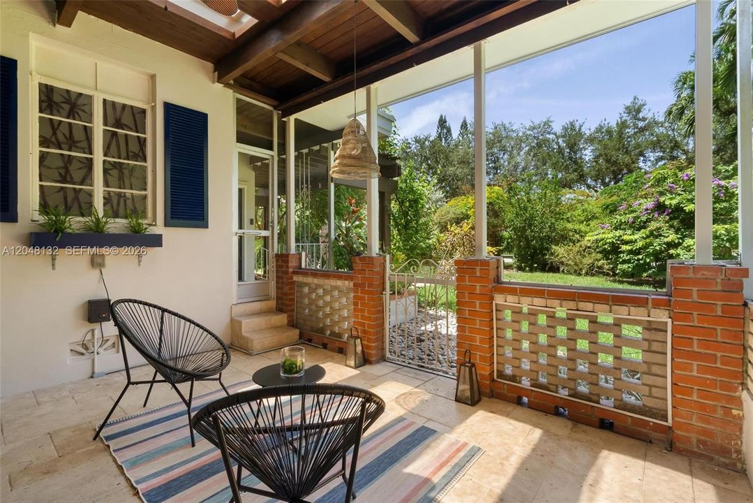 En Venta: $1,450,000 (3 camas, 3 baños, 2354 Pies cuadrados)