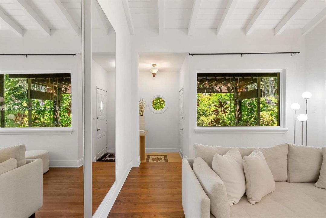 En Venta: $1,450,000 (3 camas, 3 baños, 2354 Pies cuadrados)