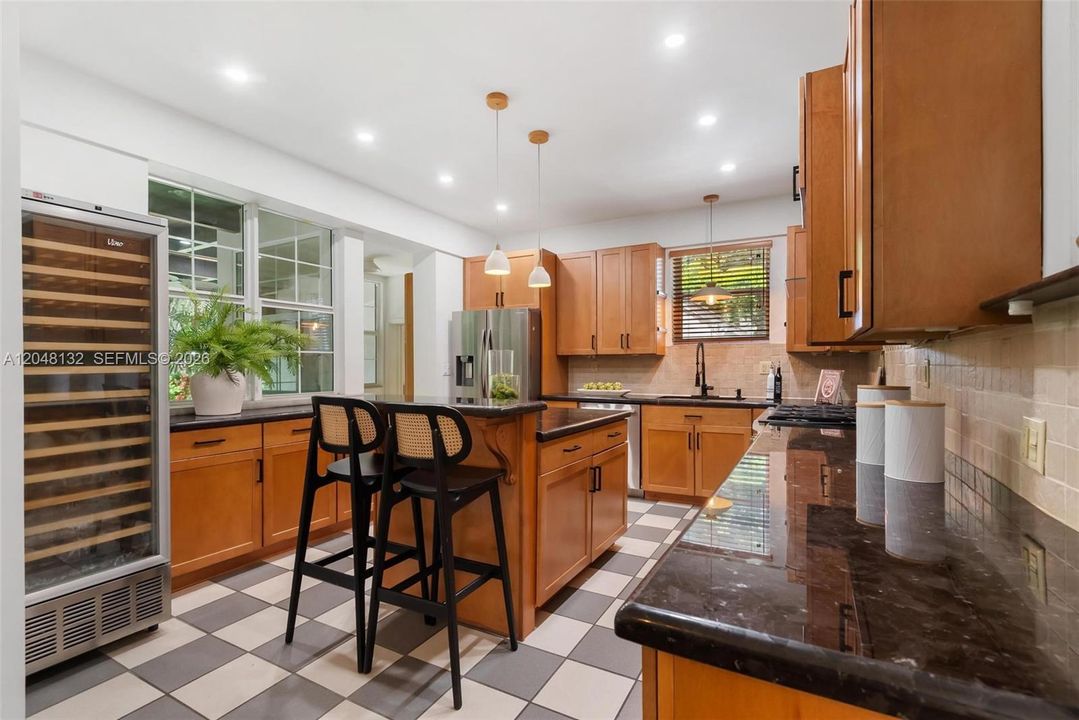 En Venta: $1,450,000 (3 camas, 3 baños, 2354 Pies cuadrados)