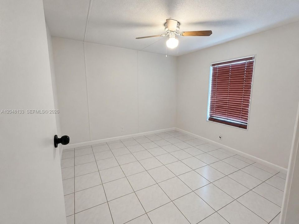 В аренду: $1,950 (2 спален, 1 ванн, 1430 Квадратных фут)