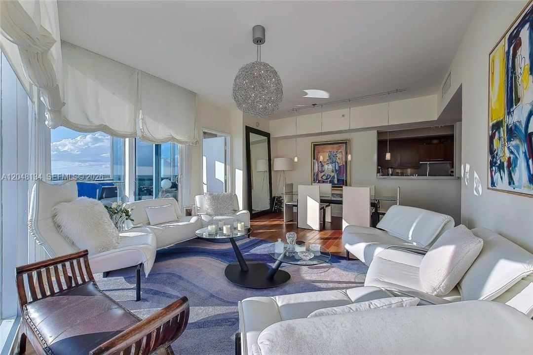 For Rent: $6,500 (2 beds, 2 baths, 1161 Square Feet)