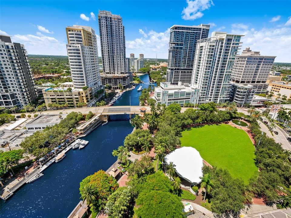 For Rent: $6,500 (2 beds, 2 baths, 1161 Square Feet)