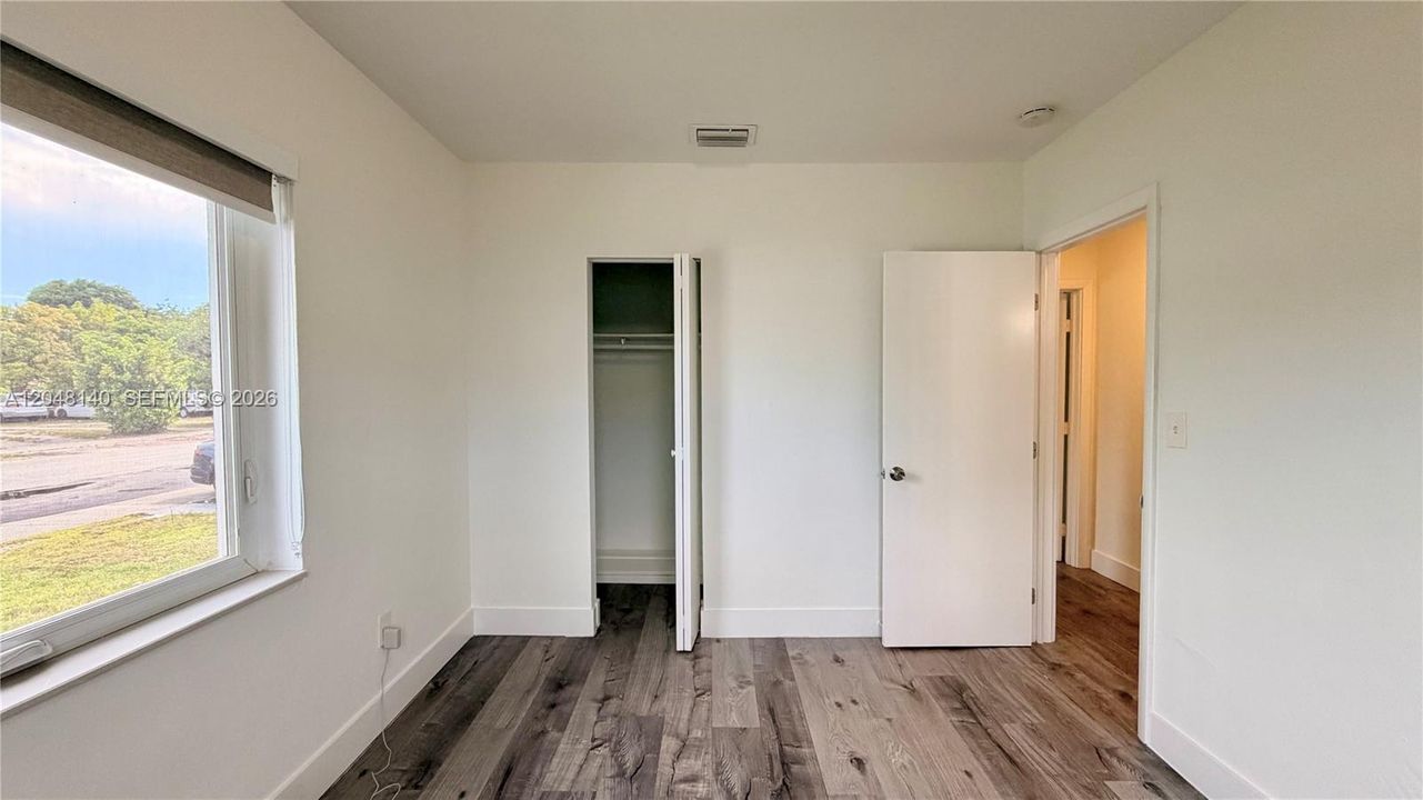 For Rent: $2,200 (2 beds, 1 baths, 794 Square Feet)