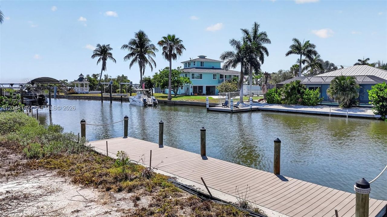 En Venta: $800,000 (0.11 acres)
