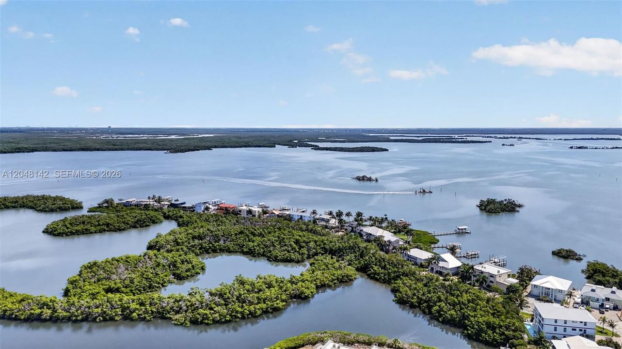 En Venta: $800,000 (0.11 acres)
