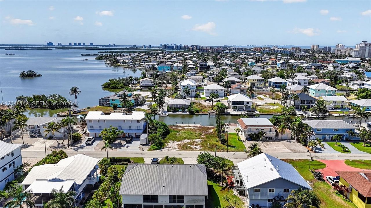 En Venta: $800,000 (0.11 acres)