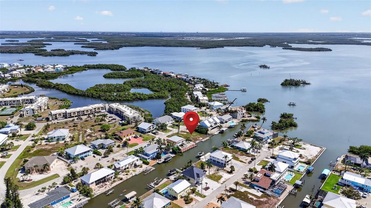 En Venta: $800,000 (0.11 acres)