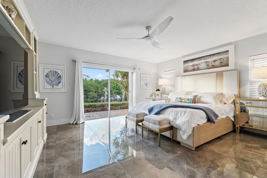 079-8565SEPalmSt-HobeSound-SMALL
