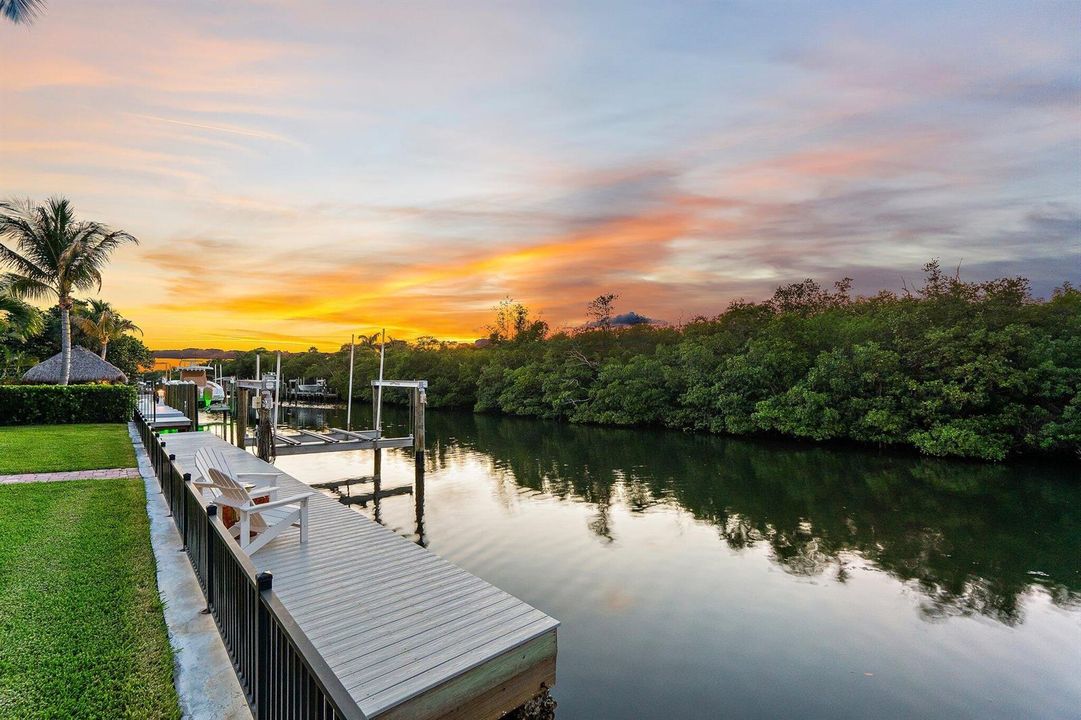 138-8565SEPalmSt-HobeSound-SMALL