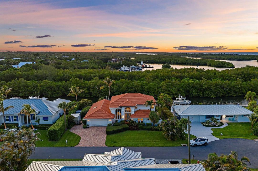 113-8565SEPalmSt-HobeSound-SMALL