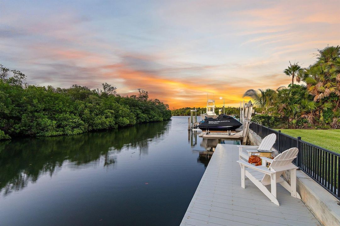 143-8565SEPalmSt-HobeSound-SMALL
