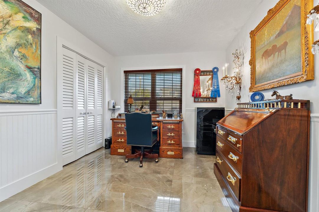 088-8565SEPalmSt-HobeSound-SMALL