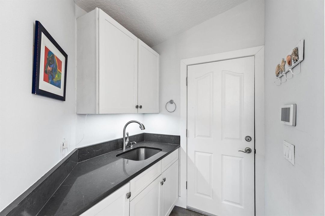 074-8565SEPalmSt-HobeSound-SMALL