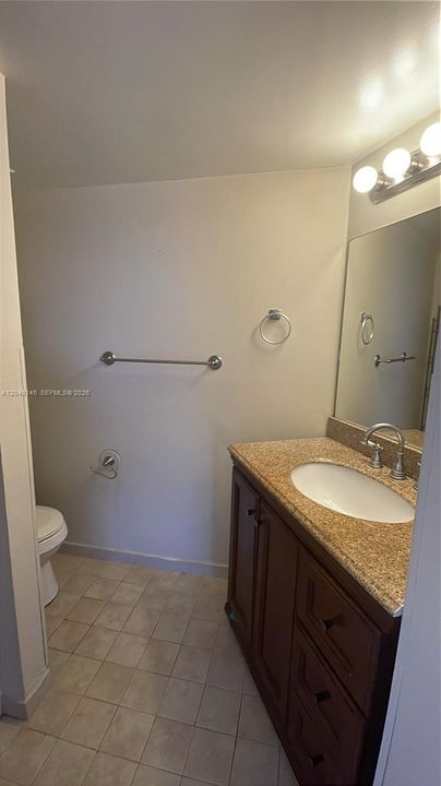For Rent: $2,150 (2 beds, 2 baths, 960 Square Feet)