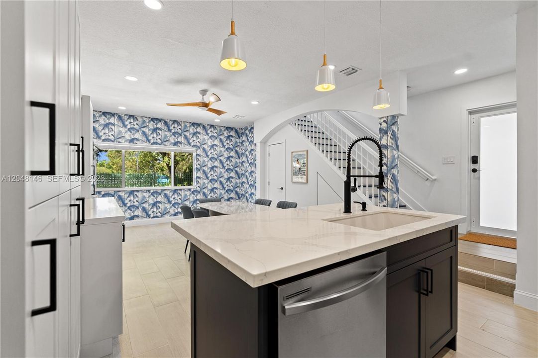 For Rent: $11,000 (4 beds, 4 baths, 2150 Square Feet)