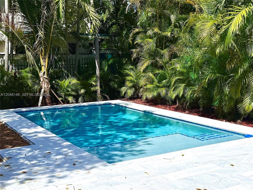 For Rent: $11,000 (4 beds, 4 baths, 2150 Square Feet)