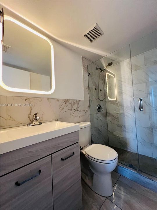 For Rent: $2,500 (2 beds, 2 baths, 1050 Square Feet)
