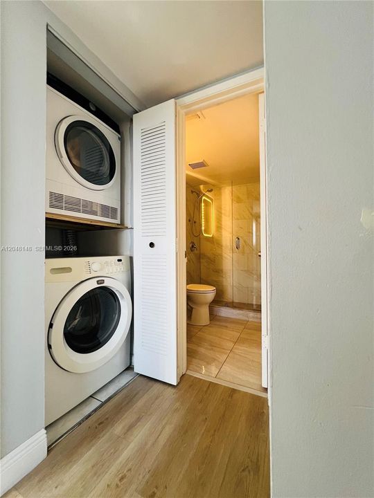 For Rent: $2,500 (2 beds, 2 baths, 1050 Square Feet)