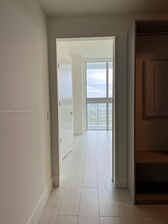 В аренду: $3,350 (2 спален, 2 ванн, 1026 Квадратных фут)