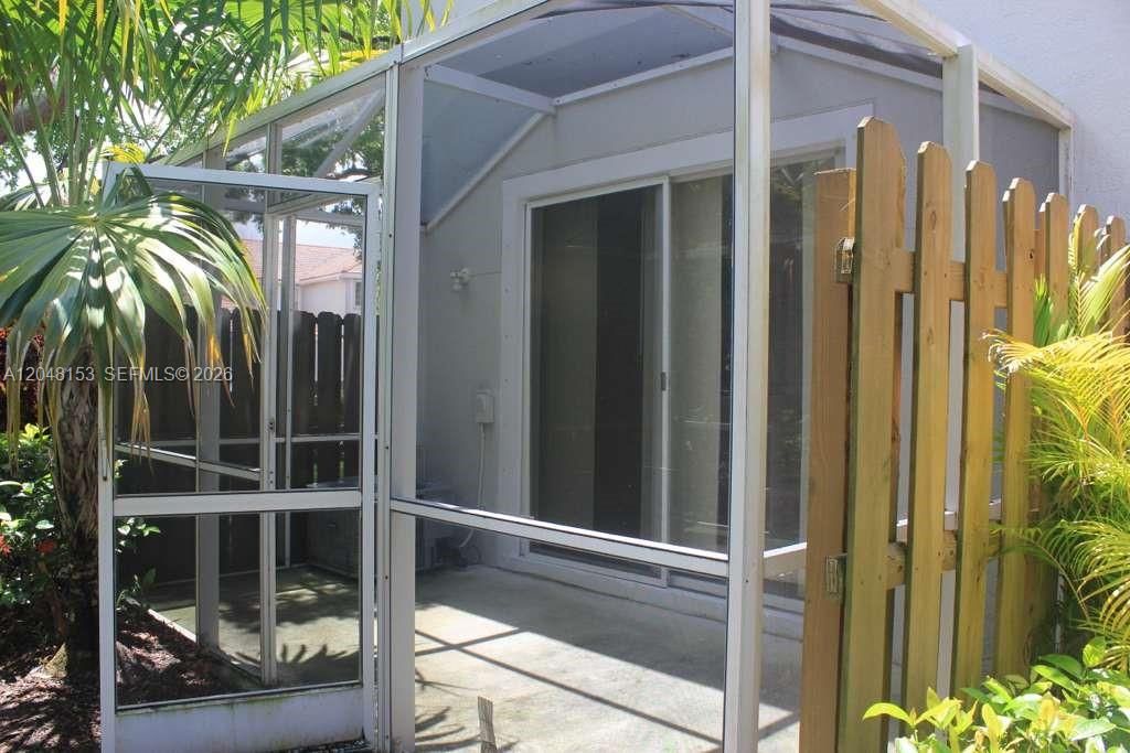 В аренду: $3,500 (3 спален, 2 ванн, 1443 Квадратных фут)