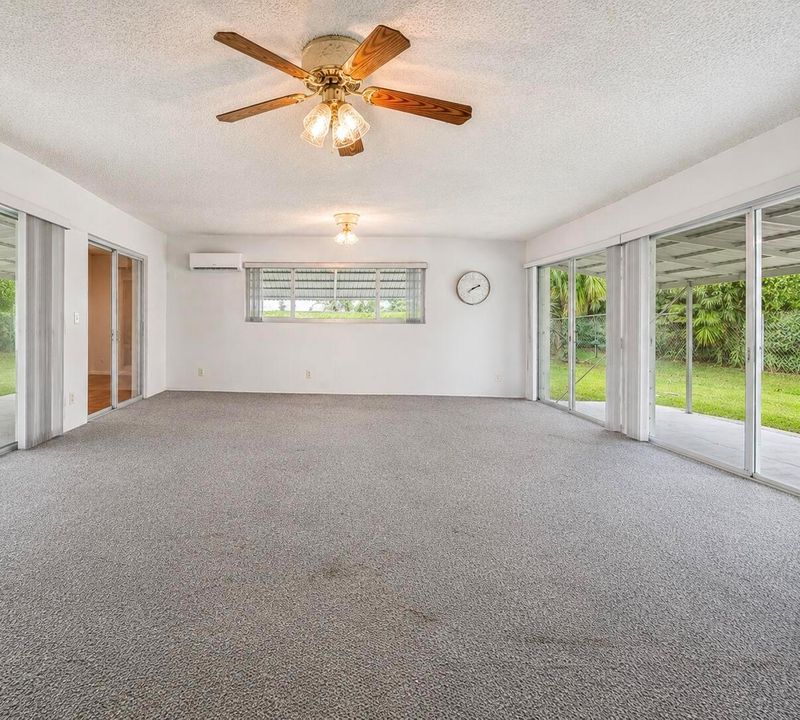 FLORIDA ROOM