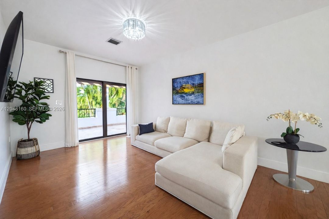For Sale: $2,995,000 (4 beds, 4 baths, 3462 Square Feet)