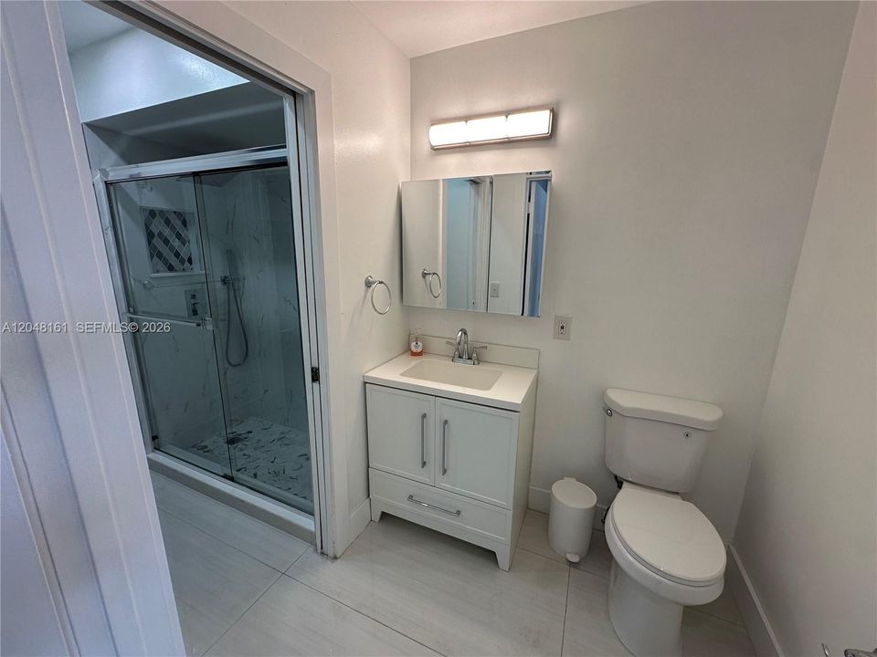 For Rent: $2,600 (2 beds, 2 baths, 840 Square Feet)