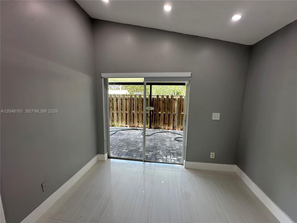 For Rent: $2,600 (2 beds, 2 baths, 840 Square Feet)