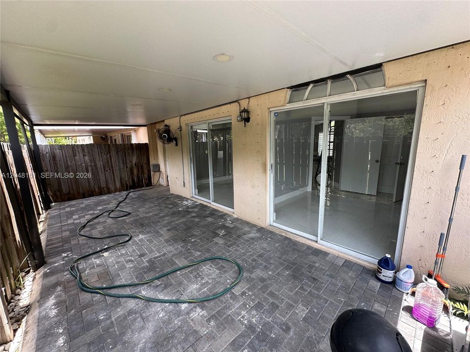 For Rent: $2,600 (2 beds, 2 baths, 840 Square Feet)