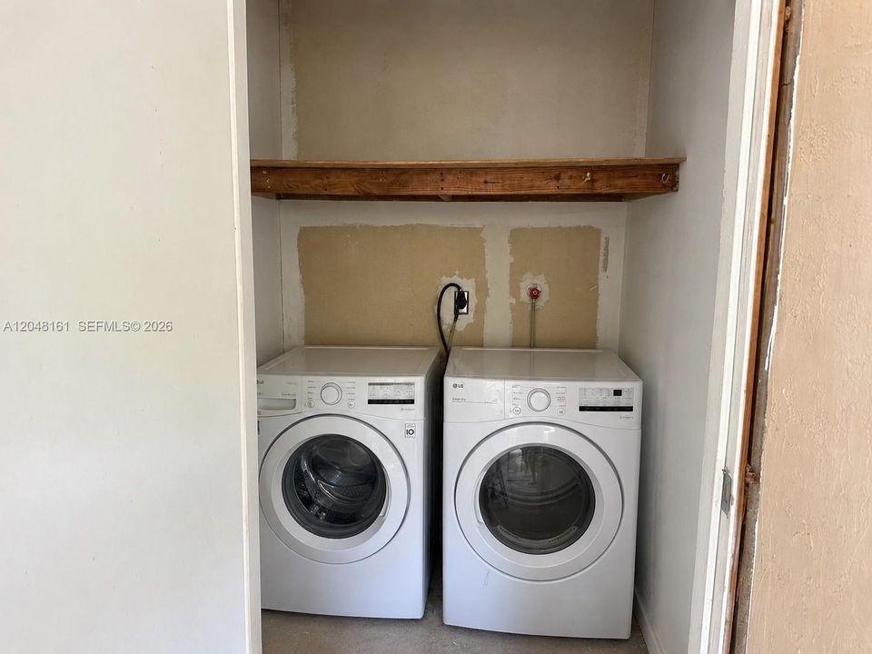 For Rent: $2,600 (2 beds, 2 baths, 840 Square Feet)