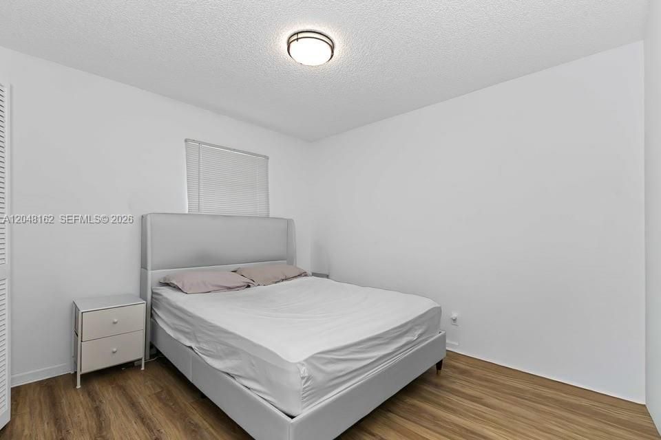 For Sale: $525,000 (3 beds, 2 baths, 1633 Square Feet)