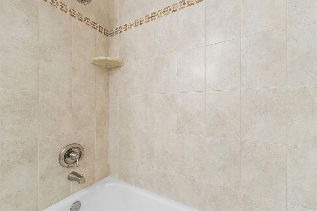 027-353SouthUSHighway1-B8-FortPierce-FL-