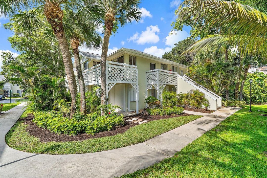 003-353SouthUSHighway1-B8-FortPierce-FL-