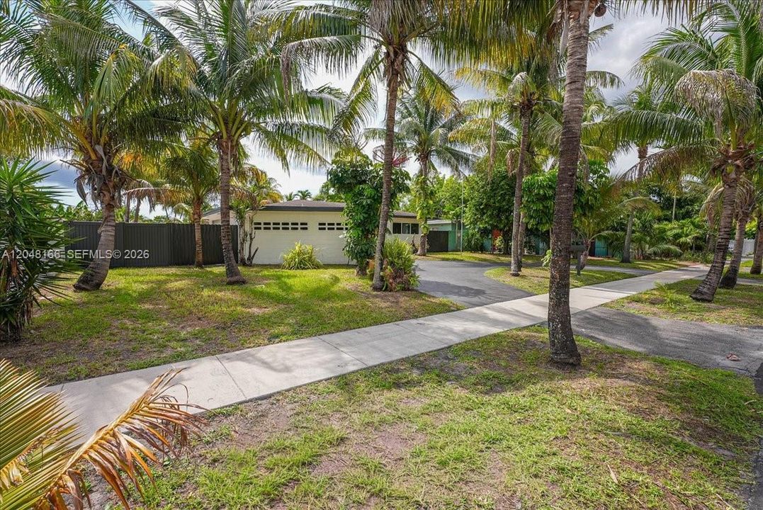 En Venta: $589,900 (3 camas, 2 baños, 1429 Pies cuadrados)