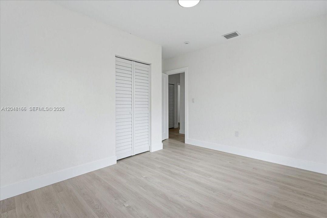 En Venta: $589,900 (3 camas, 2 baños, 1429 Pies cuadrados)