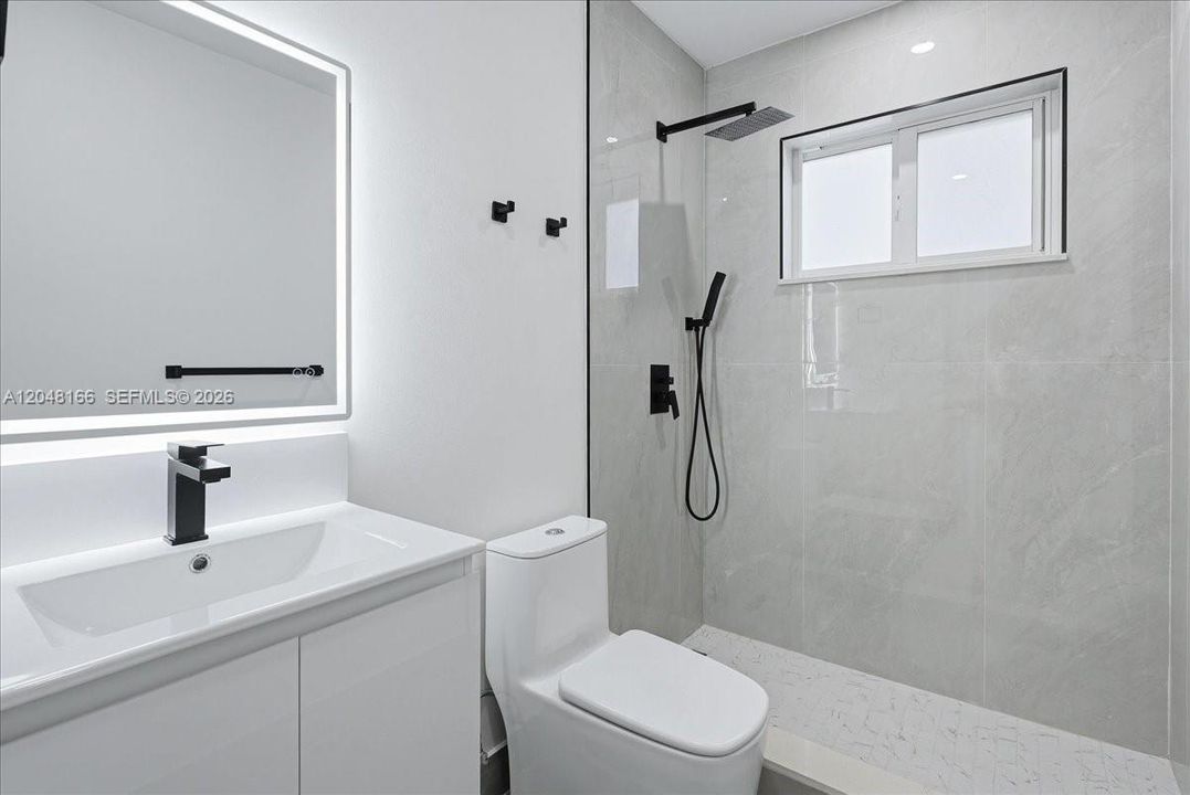 En Venta: $589,900 (3 camas, 2 baños, 1429 Pies cuadrados)