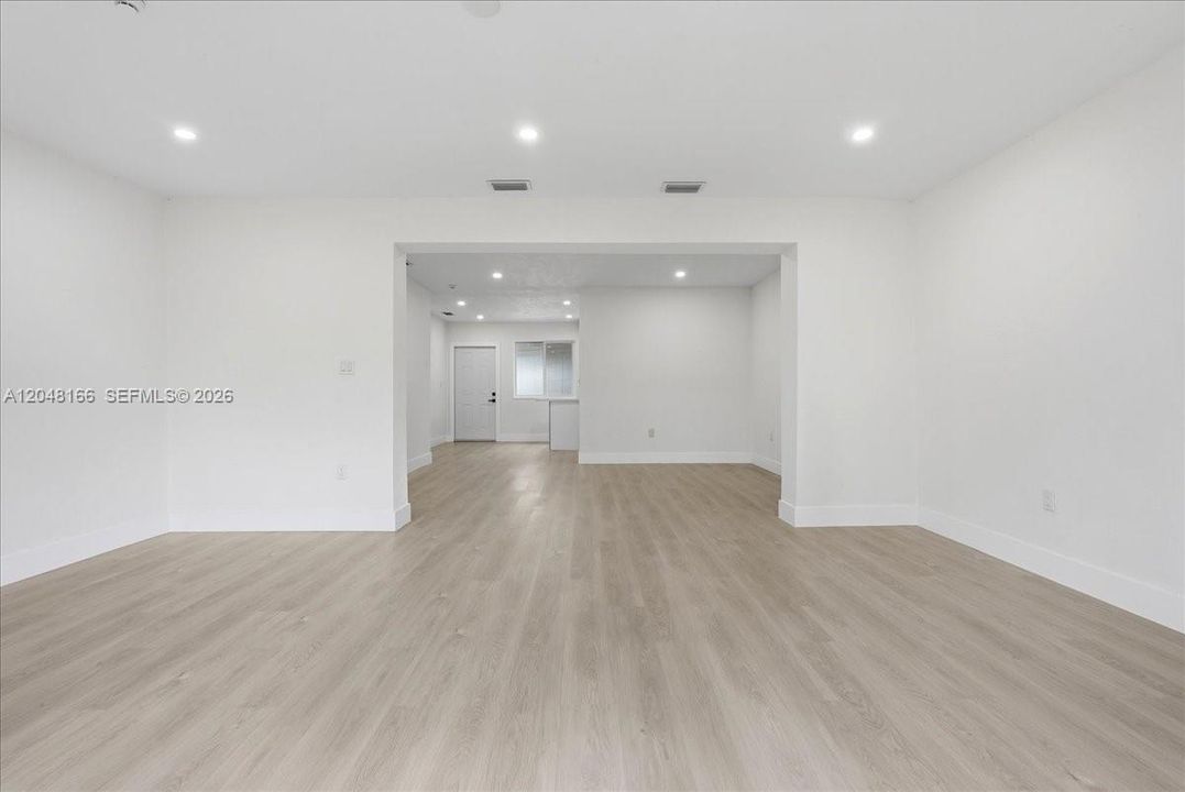 En Venta: $589,900 (3 camas, 2 baños, 1429 Pies cuadrados)